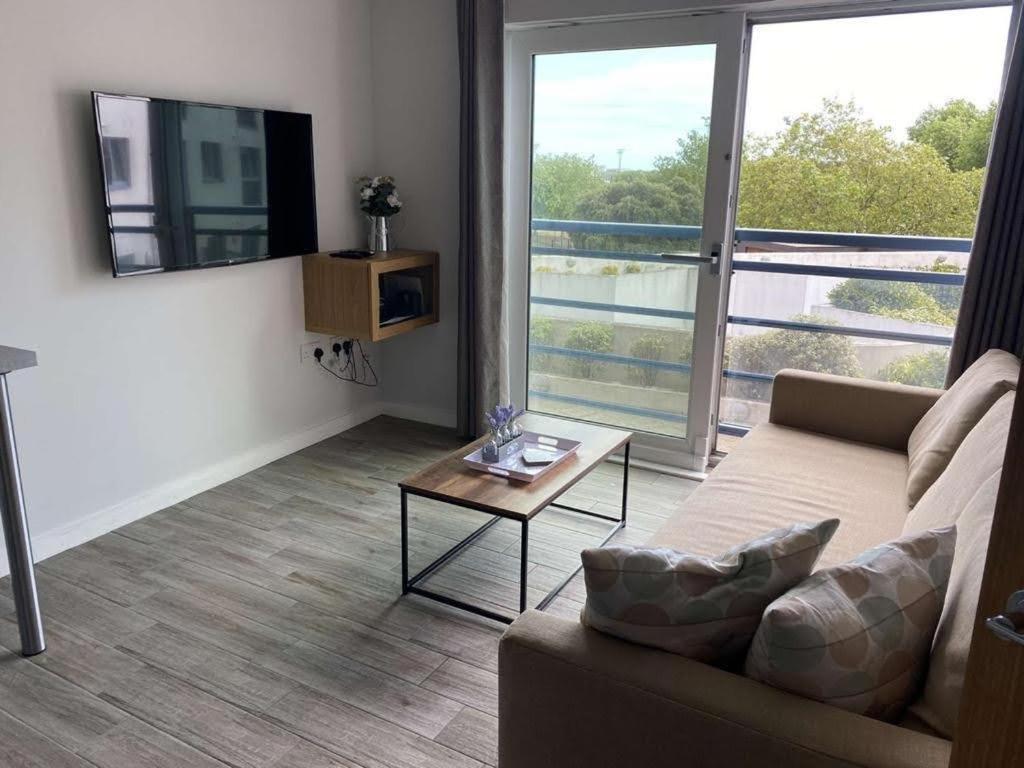 Gunwharf Apartment ポーツマス エクステリア 写真