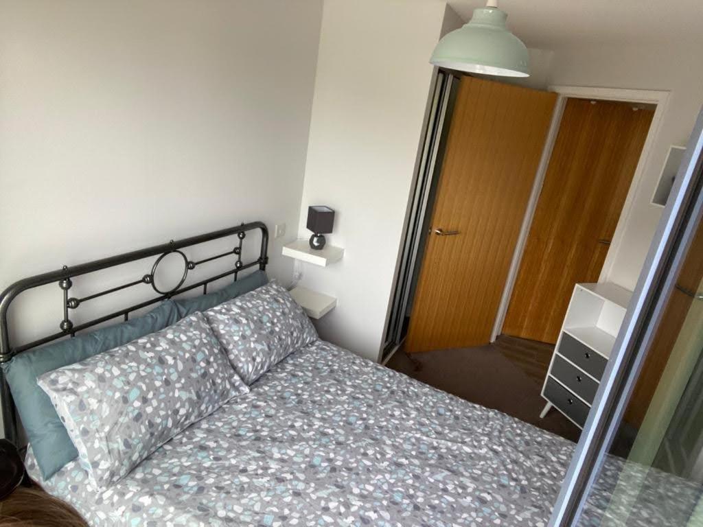 Gunwharf Apartment ポーツマス エクステリア 写真